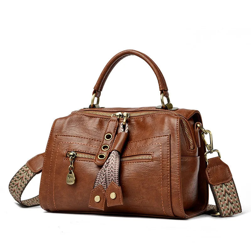 Women's one-shoulder crossbody bag in soft PU leather with sandwich pockets, horizontal square shape