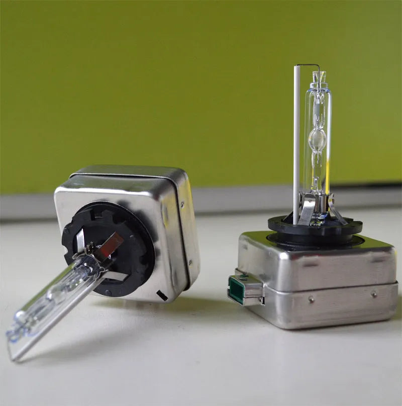 Automotive Xenon bulb lens lamp with aluminium alloy shell showing D1S and D1R specifications