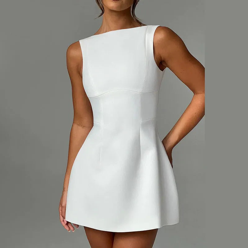 Backless slim-fitting summer dress with sling straps in polyester fabric