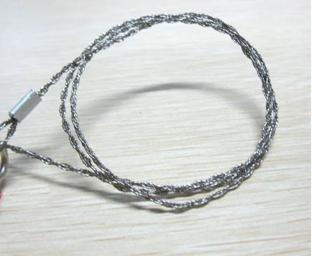 55cm survival wire saw with stainless steel blade and thumb rings for outdoor cutting