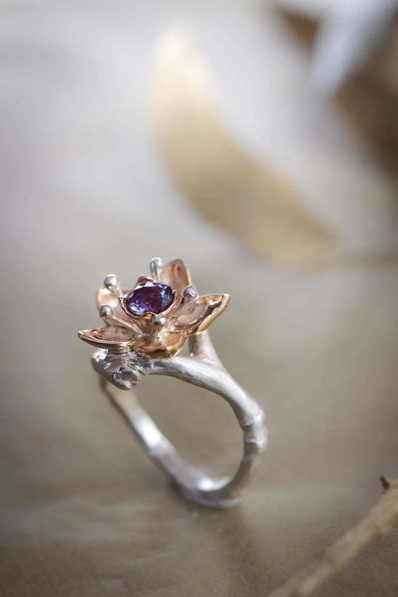 Silver two-tone floral geometric women's alloy ring showing sizes 5 through 11.