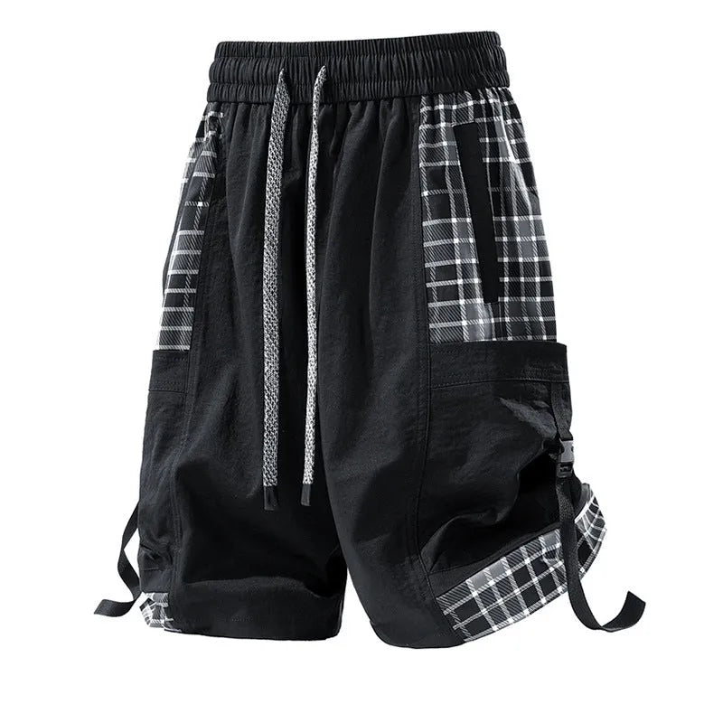 Men's plaid stitch casual cargo shorts in loose fit with multiple pockets