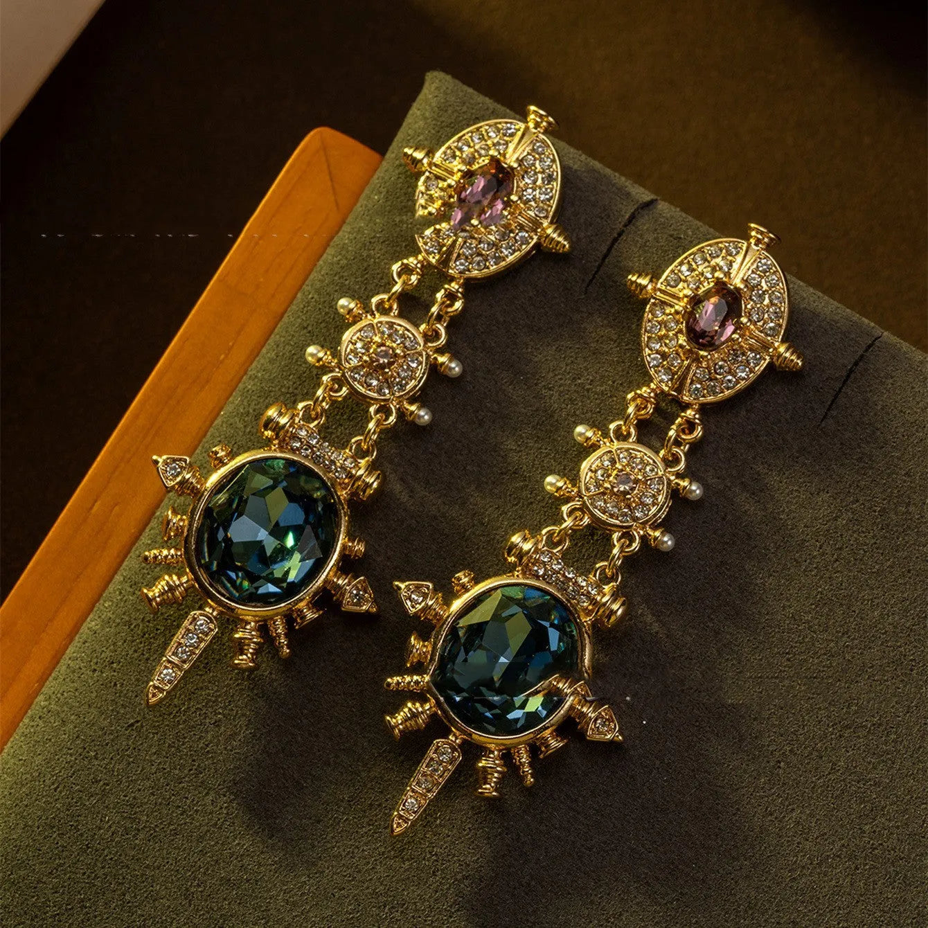 Gold retro court style stud earrings with geometry shape and round elements