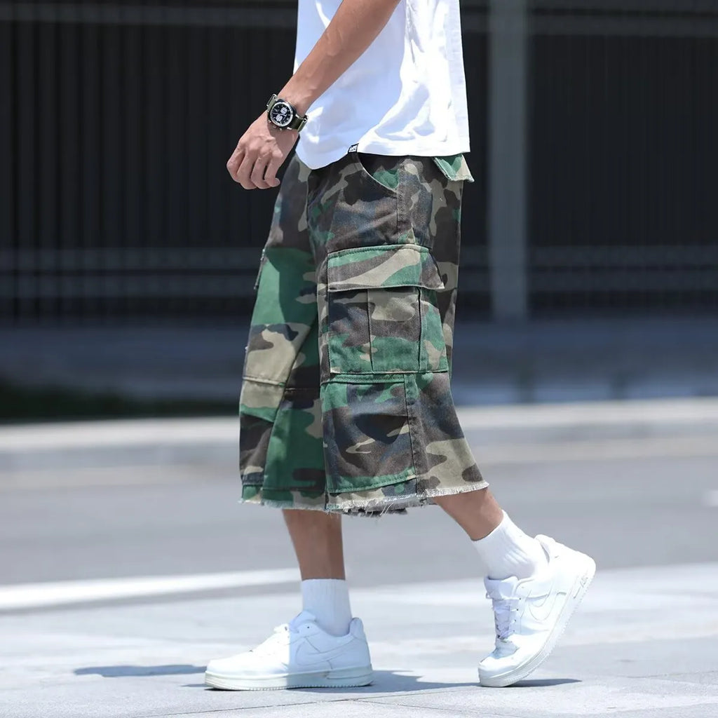 American retro workwear style camouflage shorts in loose fit design with cropped length