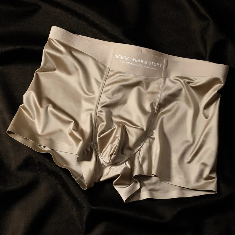 Men's colourblock ice silk seamless underwear in veil white, shown flat to display its seamless construction and modern design.
