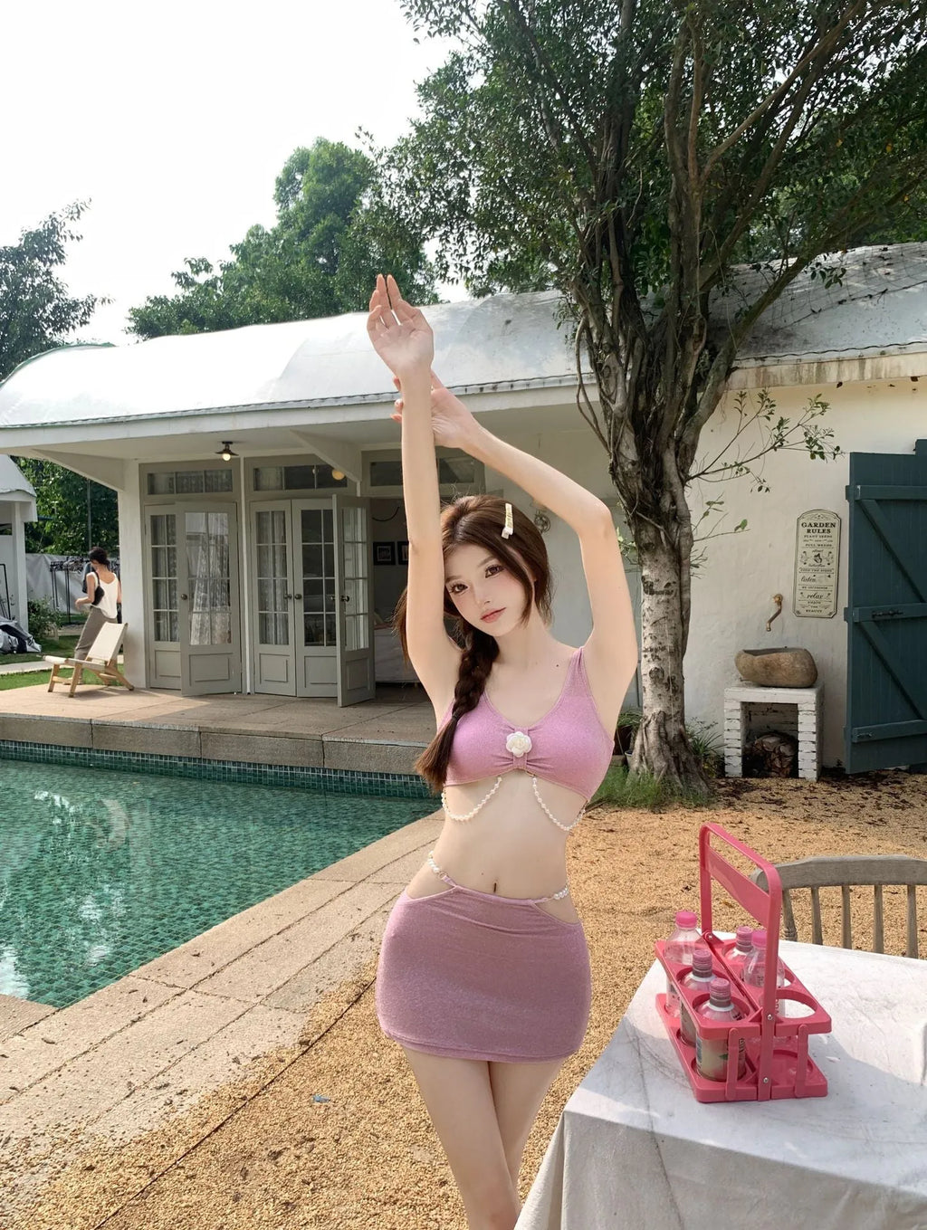 Black and pink three-piece bikini swimsuit set with polyester fabric for swimming and hot springs