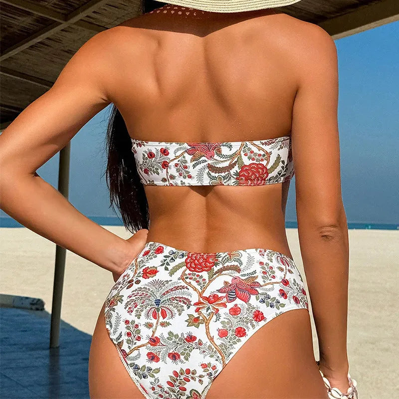 Women's printed bandeau swimsuit triangle bikini set with matching shorts for beach swimming