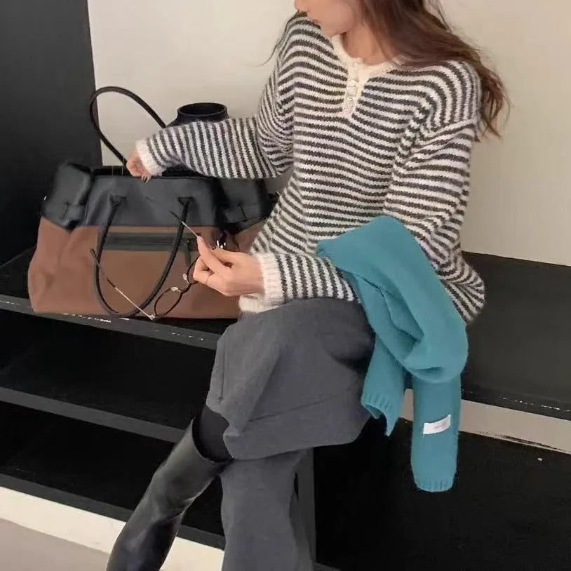 Retro striped cashmere pullover sweater for women in loose free size fit with 50cm length