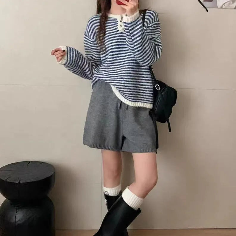 Retro striped cashmere pullover sweater for women in loose free size fit with 50cm length