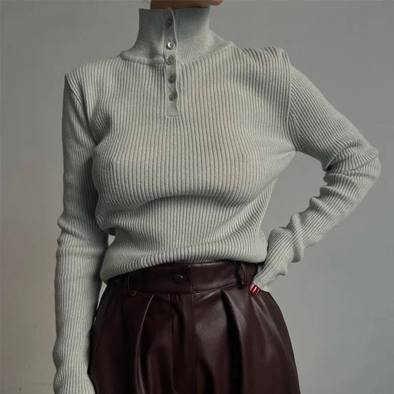 Retro half turtleneck pullover sweater with single-breasted placket in slim fit
