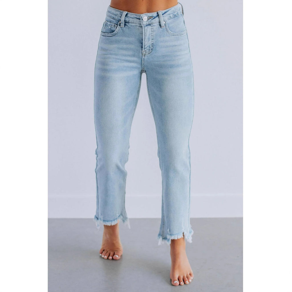 Women's casual denim trousers in dark blue or light blue with hand-worn detailing and five-pocket design