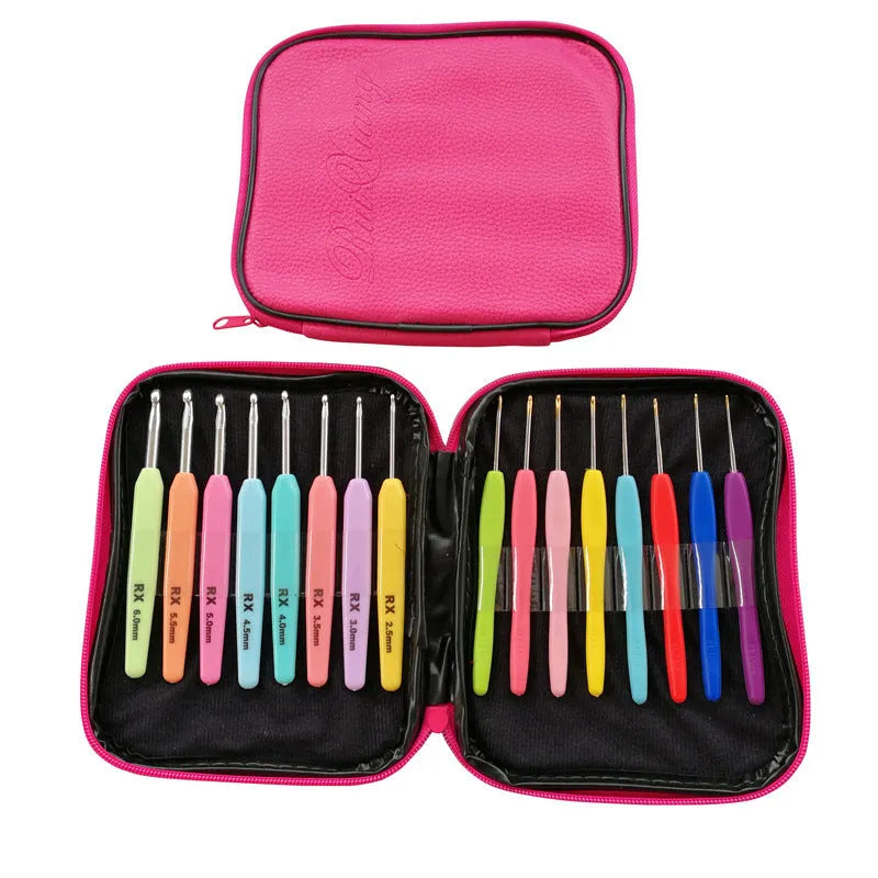 Set of 16 crochet hooks with both soft and hard handles, arranged by size in a grey PU storage bag.