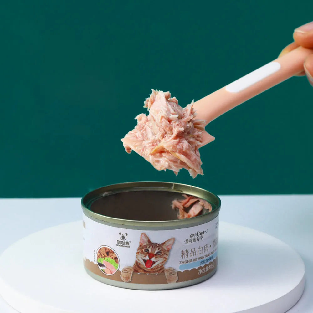 Green TPR pet feeding spoon with 16cm long handle and right-angle head for canned cat and dog food
