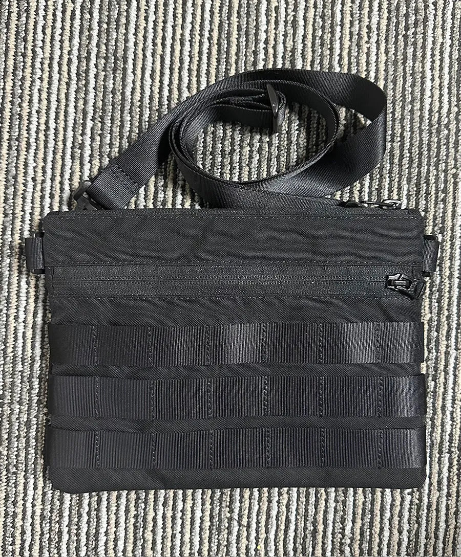 Black Oxford cloth outdoor kit with 18x3.5cm dimensions for military fans