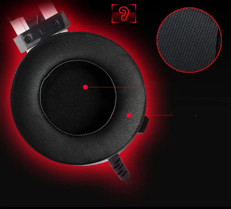 Black wired computer gaming headset with 2 metre cable and 3.5mm plug