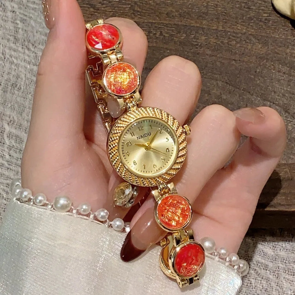 Women's quartz watch with 25mm round dial in one of six colour options