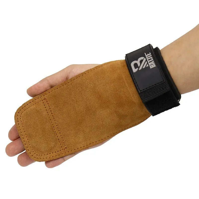 Brown fitness wrist protector pair for hard pull horizontal push training