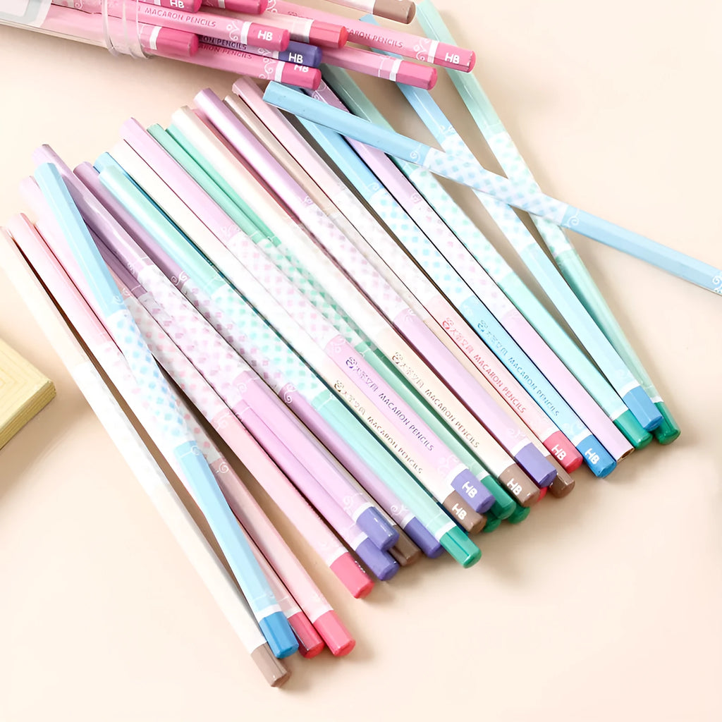 Pack of 50 six-angle Basswood wooden pencils with HB graphite refills
