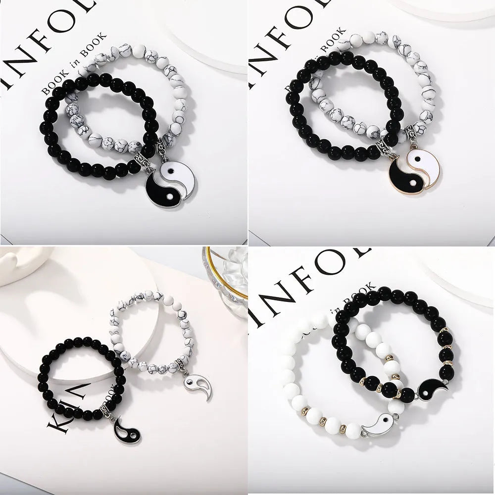 Geometric eight-diagram shaped alloy bracelet with electroplated finish in four colour variations