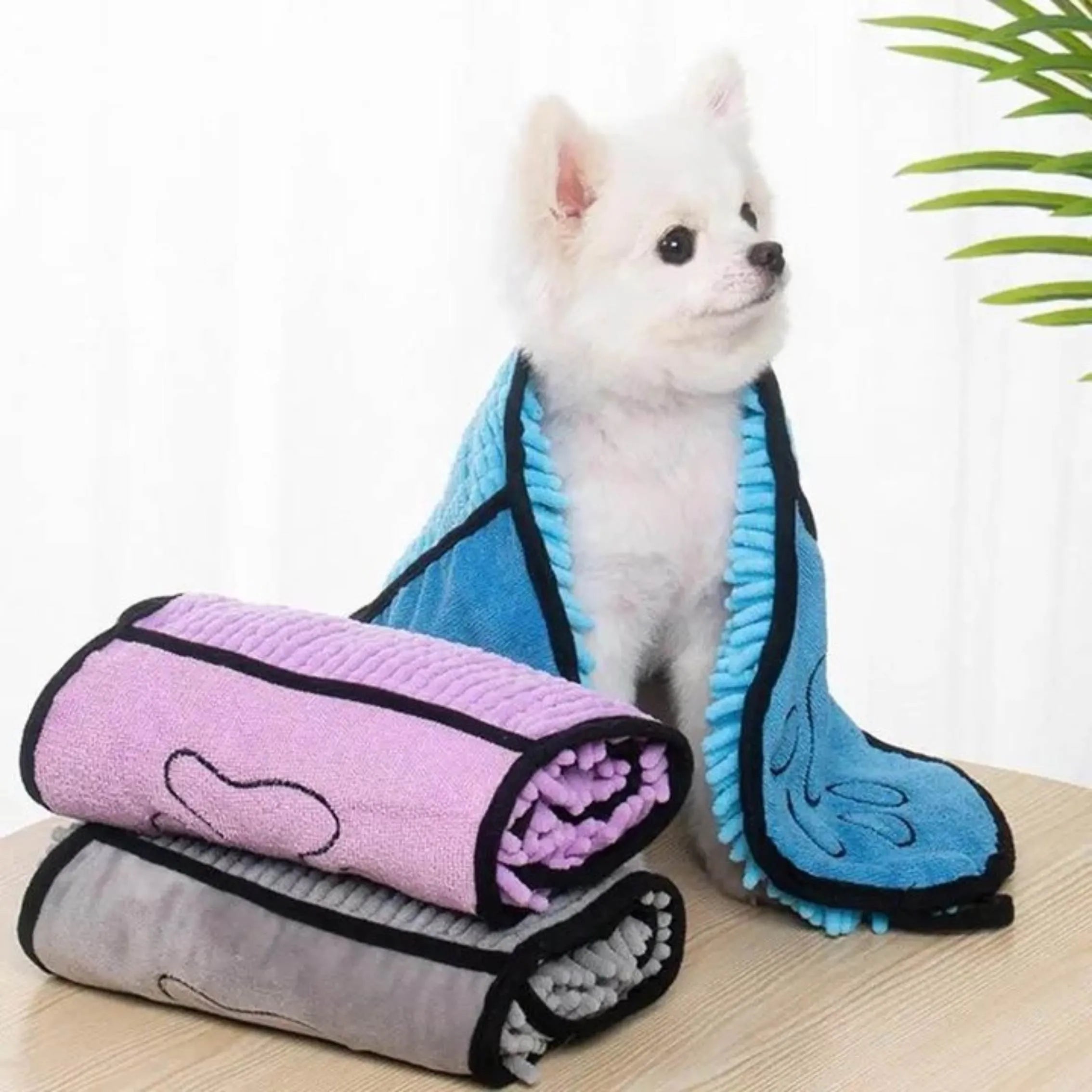 Pet bath towel for dogs and cats measuring 62cm by 23cm in fibre absorbent material