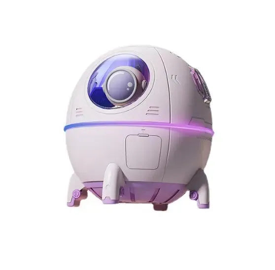 Astronaut space design USB desktop humidifier with colourful LED lights and 220ml water tank