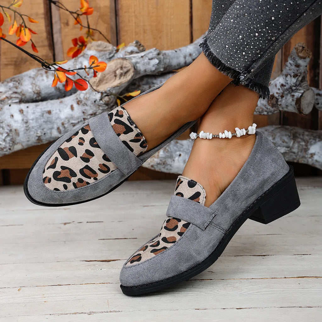 Women's leopard print suede slip-on pumps with chunky mid-heel in brown colour