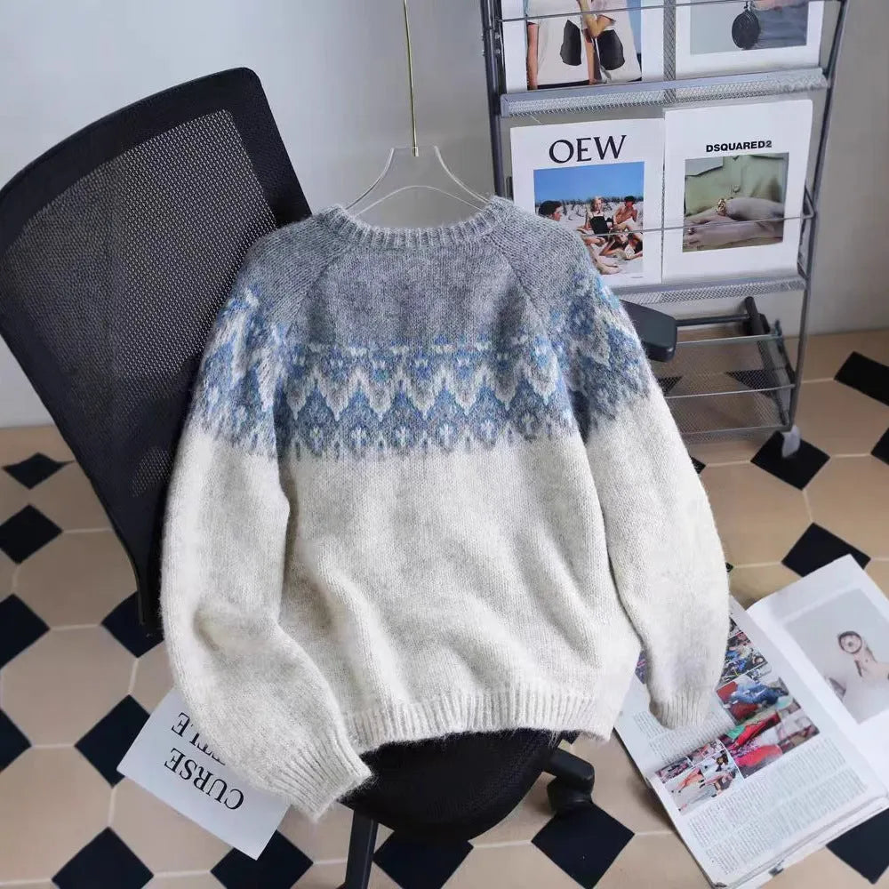 Women's thickened sweater coat in contrast colour jacquard knit with long sleeves