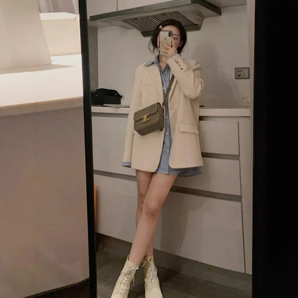 Korean style solid colour polyester blazer jacket with pockets and long sleeves