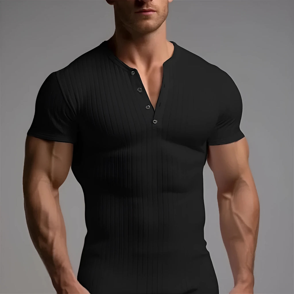 Men's slim-fitting sports muscle t-shirt in polyester fabric showing solid colour design