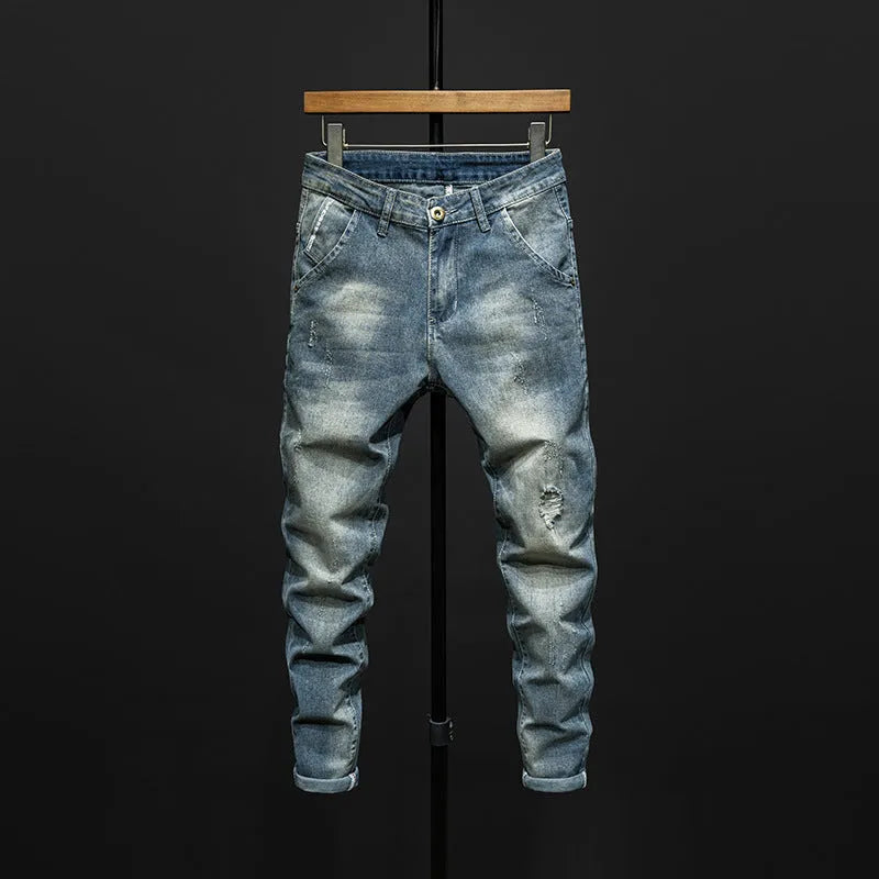 Men's slim-fitting skinny jeans in dark blue and light blue denim with micro elasticity