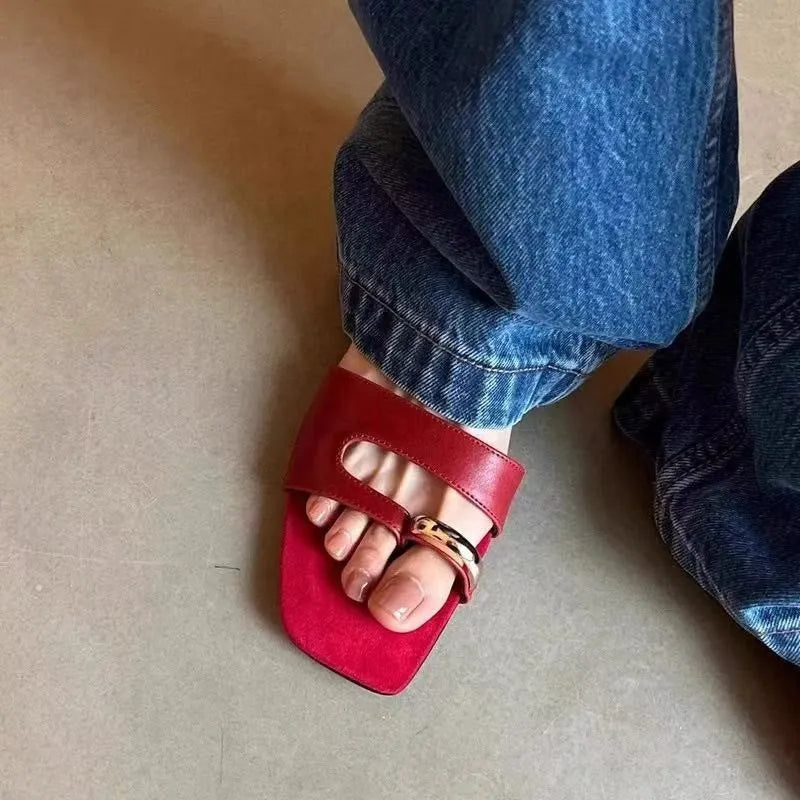 Plus size square head outdoor slippers in leather and rubber, shown in black colour.