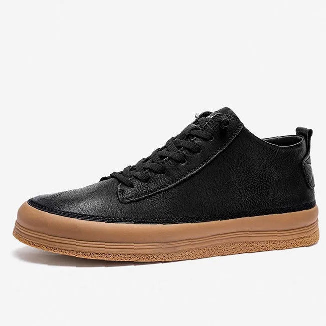 Men's black casual leather shoes with round toe and lace-up closure on white background