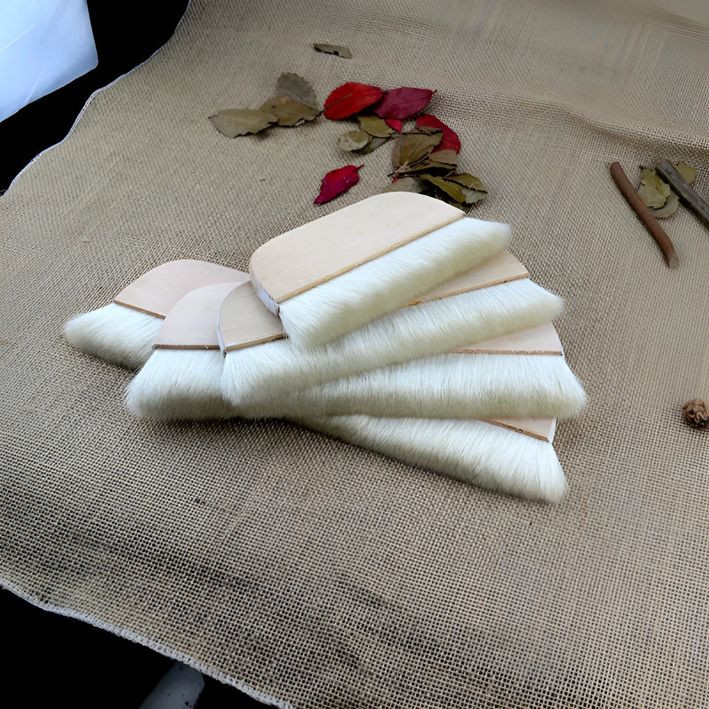 Wool art brush for mounting paste and board shading in picture colour