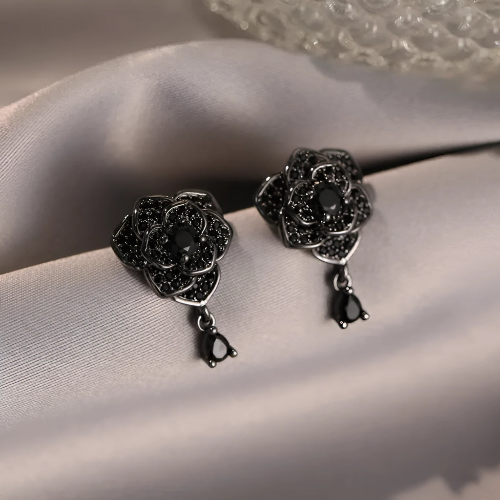 Black rose zircon stud earrings with flower shape and gold plating