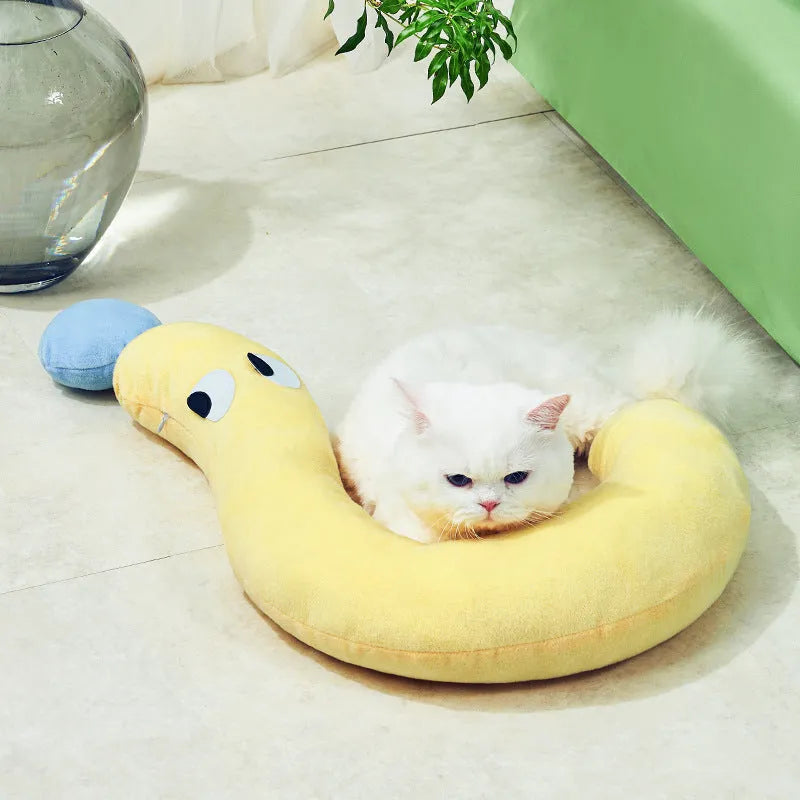 Blue rectangular pet sleeping mat measuring 62 by 39 centimetres for cats and dogs