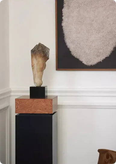 Abstract French retro style horse head desktop sculpture with carved finish, 50cm tall.