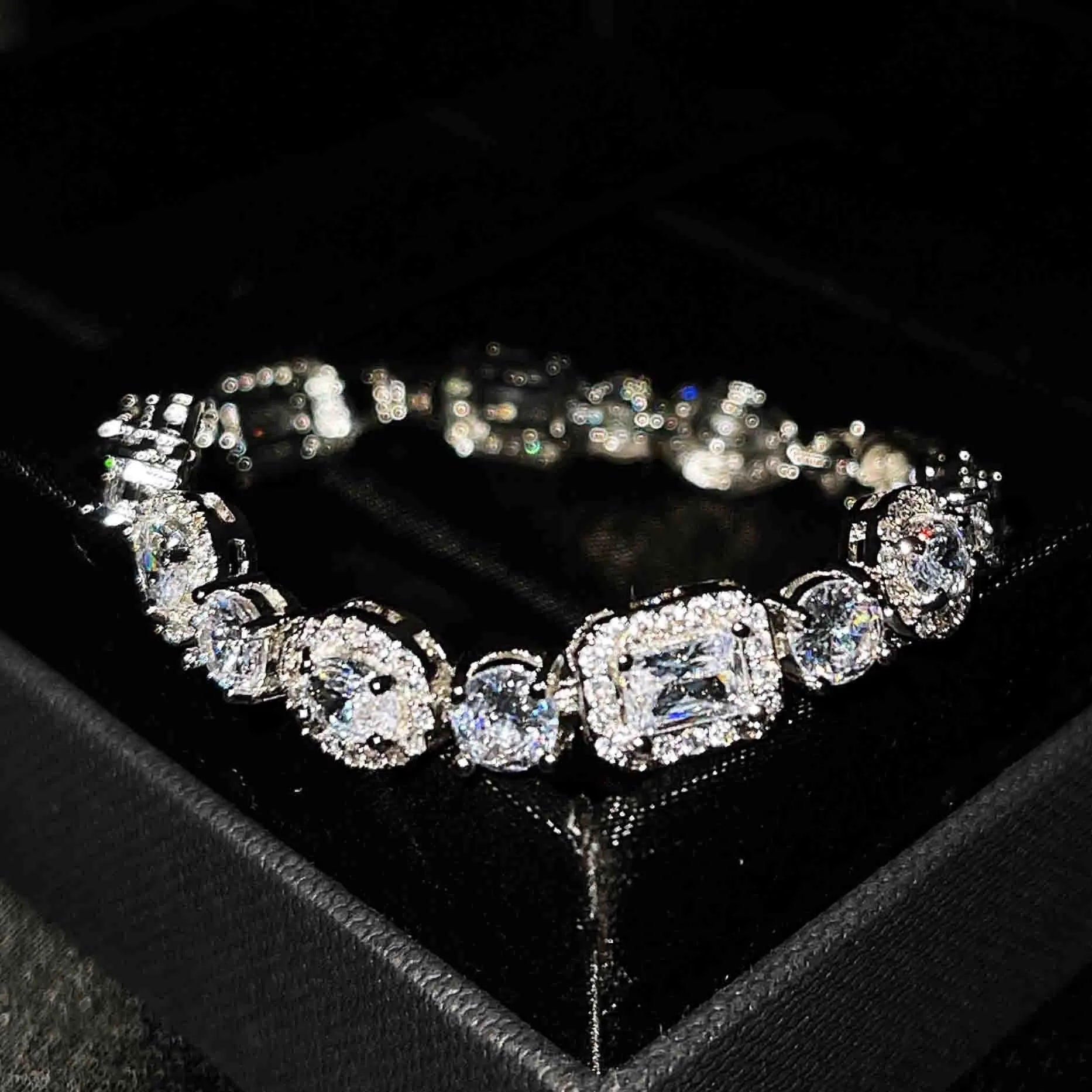 Women's geometric bracelet with S925 sterling silver plating and inlaid zircon stones