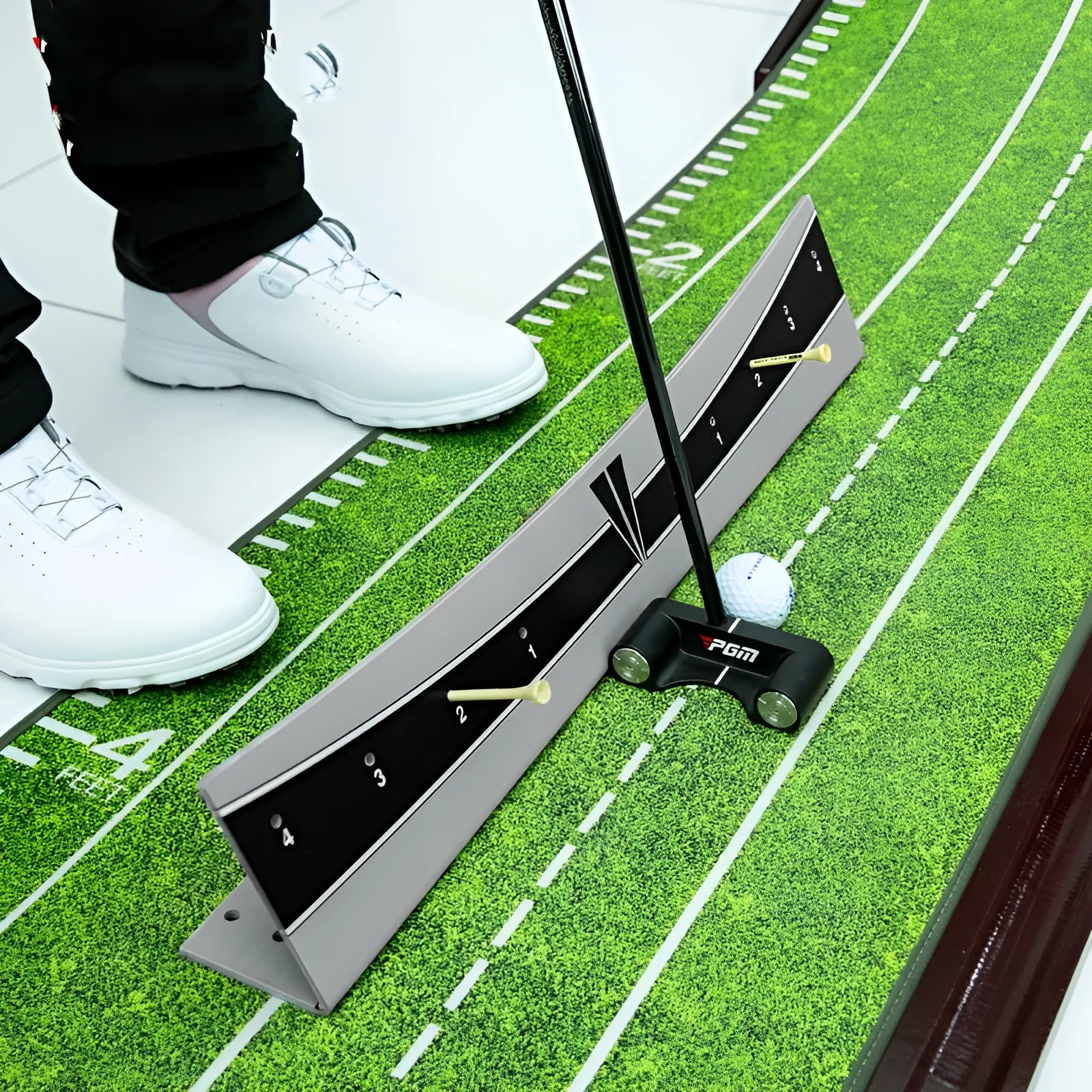 Golf putter trajectory balance simulator with adjustable push rod balancer for stroke practice