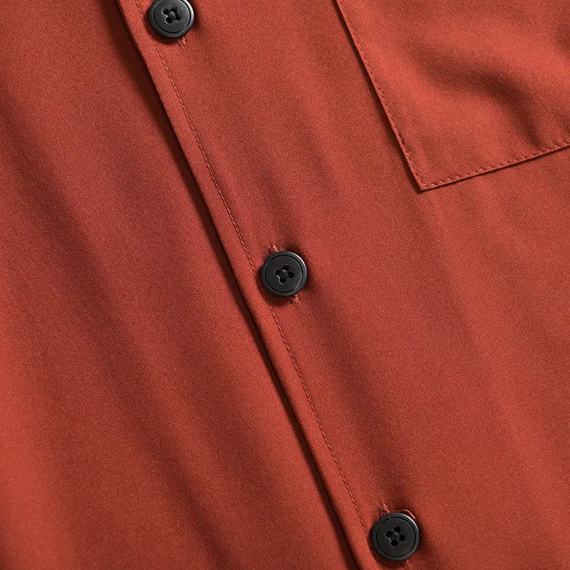 Men's lightweight loose fit short sleeve shirt in pure cotton polyester blend