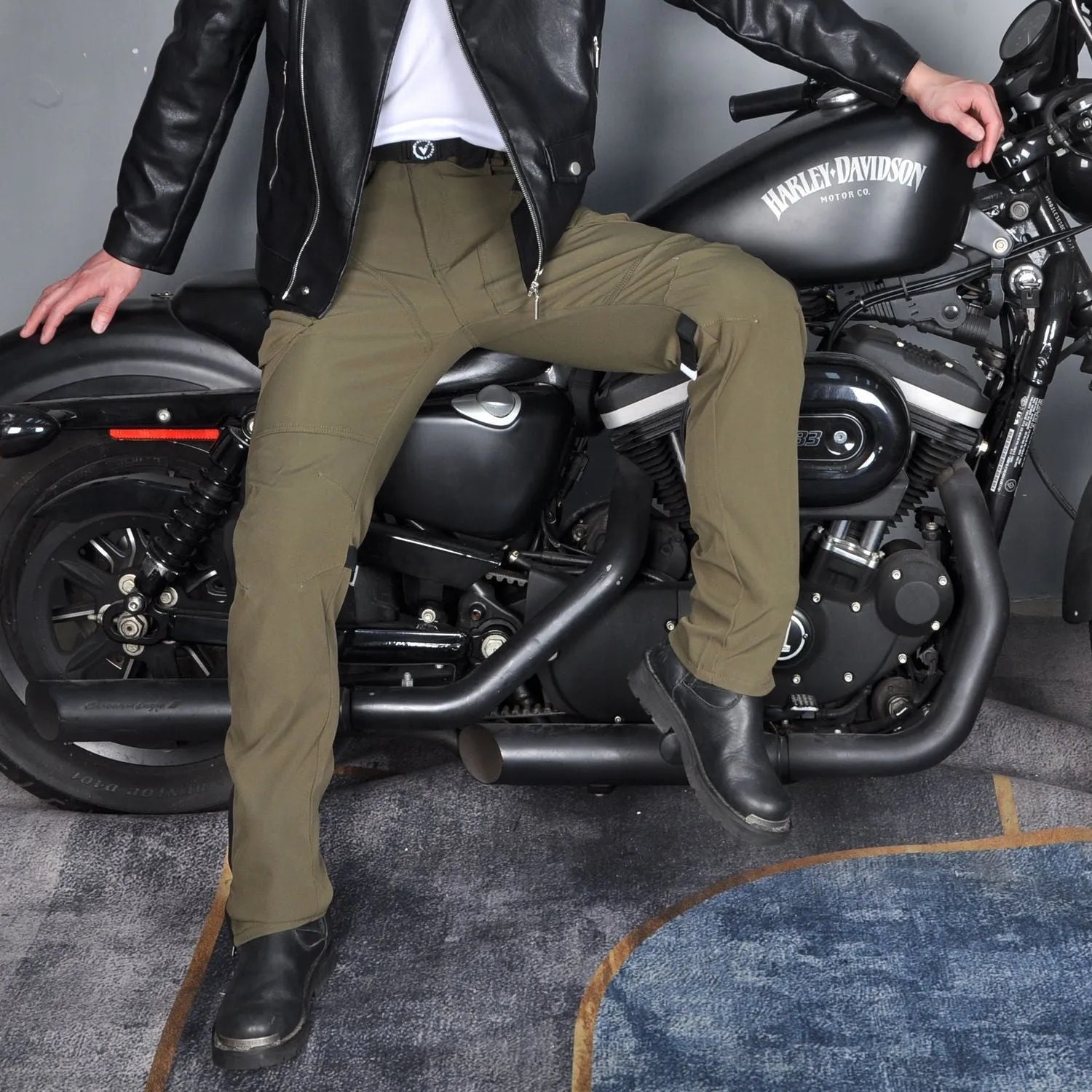 Motorcycle waterproof trousers with protective gear set in black or green colour options