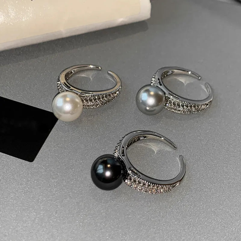 Geometric open index finger ring for women with adjustable opening and black pearl finish