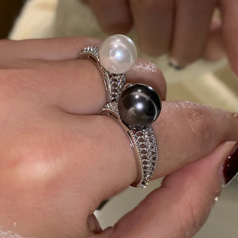 Geometric open index finger ring for women with adjustable opening and black pearl finish