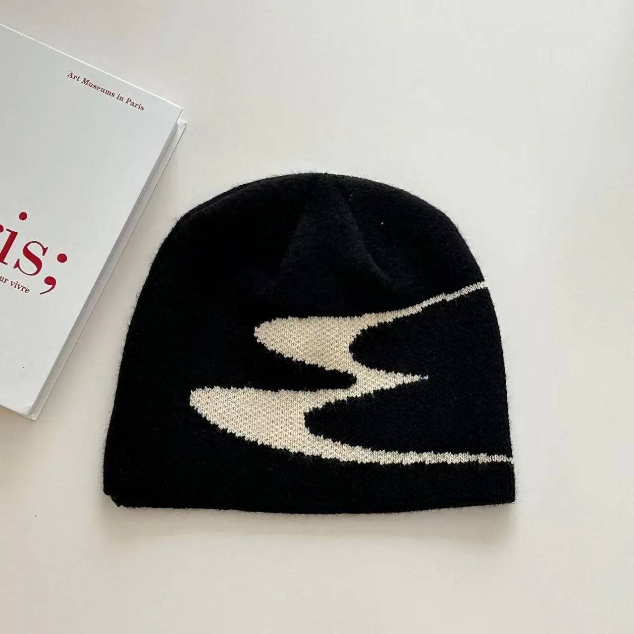 Acrylic unisex beanie hat in size M for 56-58cm head circumference in black colour