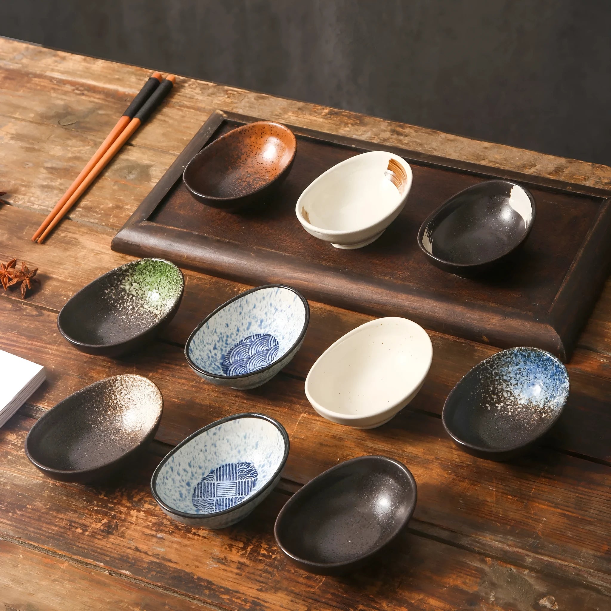 Japanese ceramic oval sauce dipping bowl with underglaze Edo pattern decoration