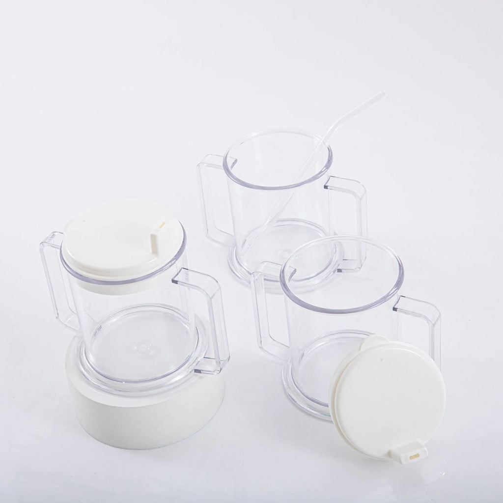 Transparent plastic drinking cup with spill-proof lid showing 301-400ml capacity