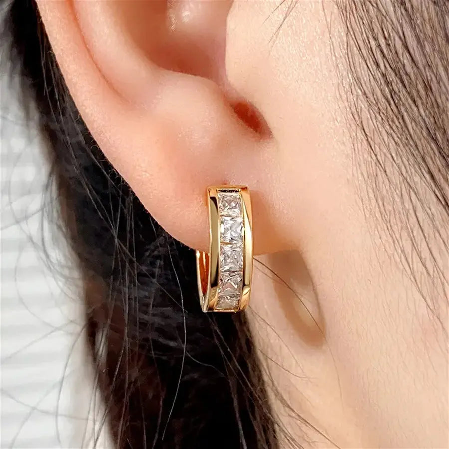Copper geometric women's earrings with quadrilateral design in gold and silver colour options