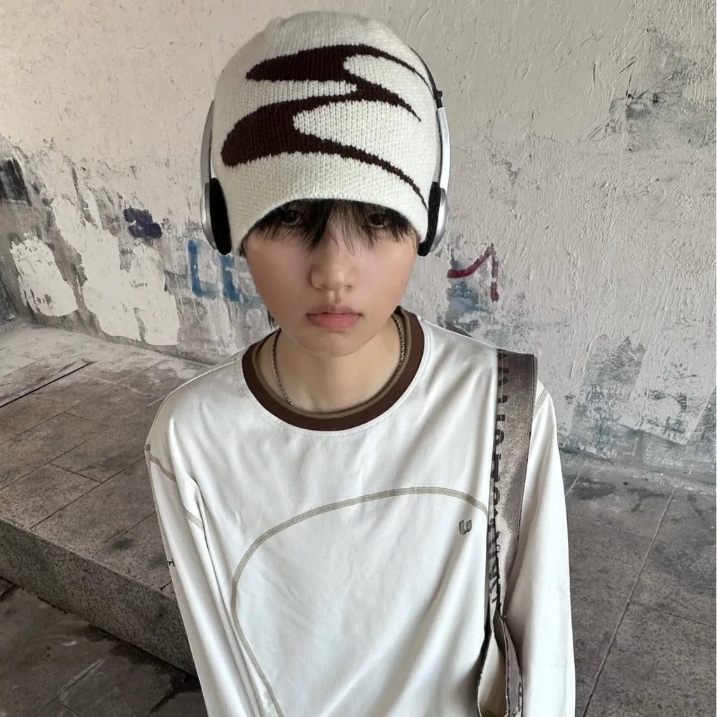 Acrylic unisex beanie hat in size M for 56-58cm head circumference in black colour
