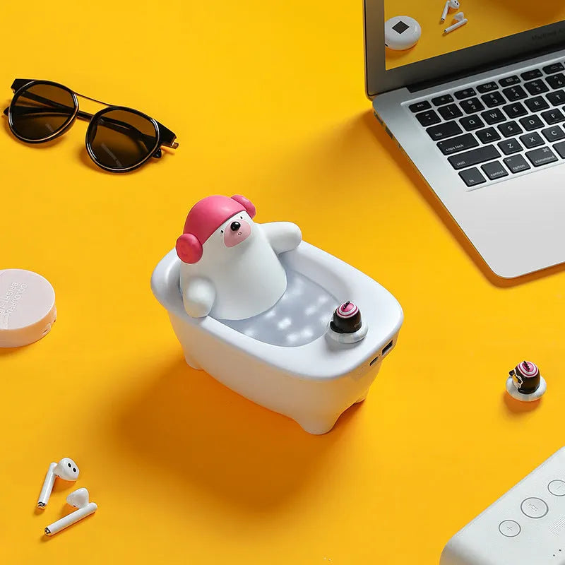 White USB desktop humidifier with 550ml water tank on wooden desk