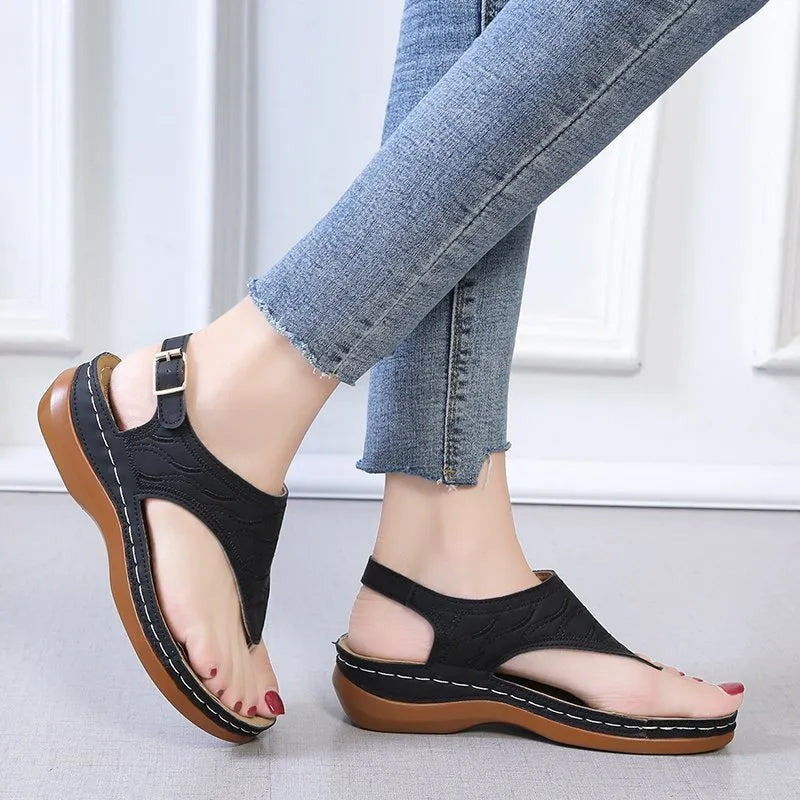Women's casual wedge heel flip flop sandals with adjustable buckle strap in solid colour