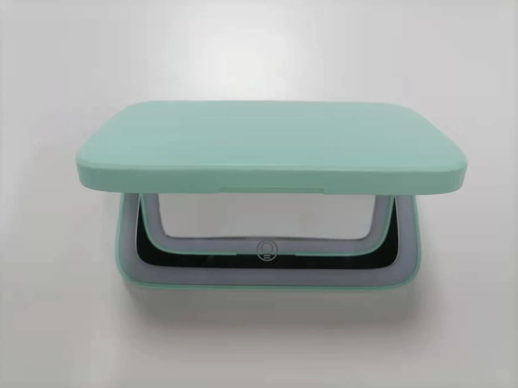 Portable LED make-up mirror with light in black showing double-sided design